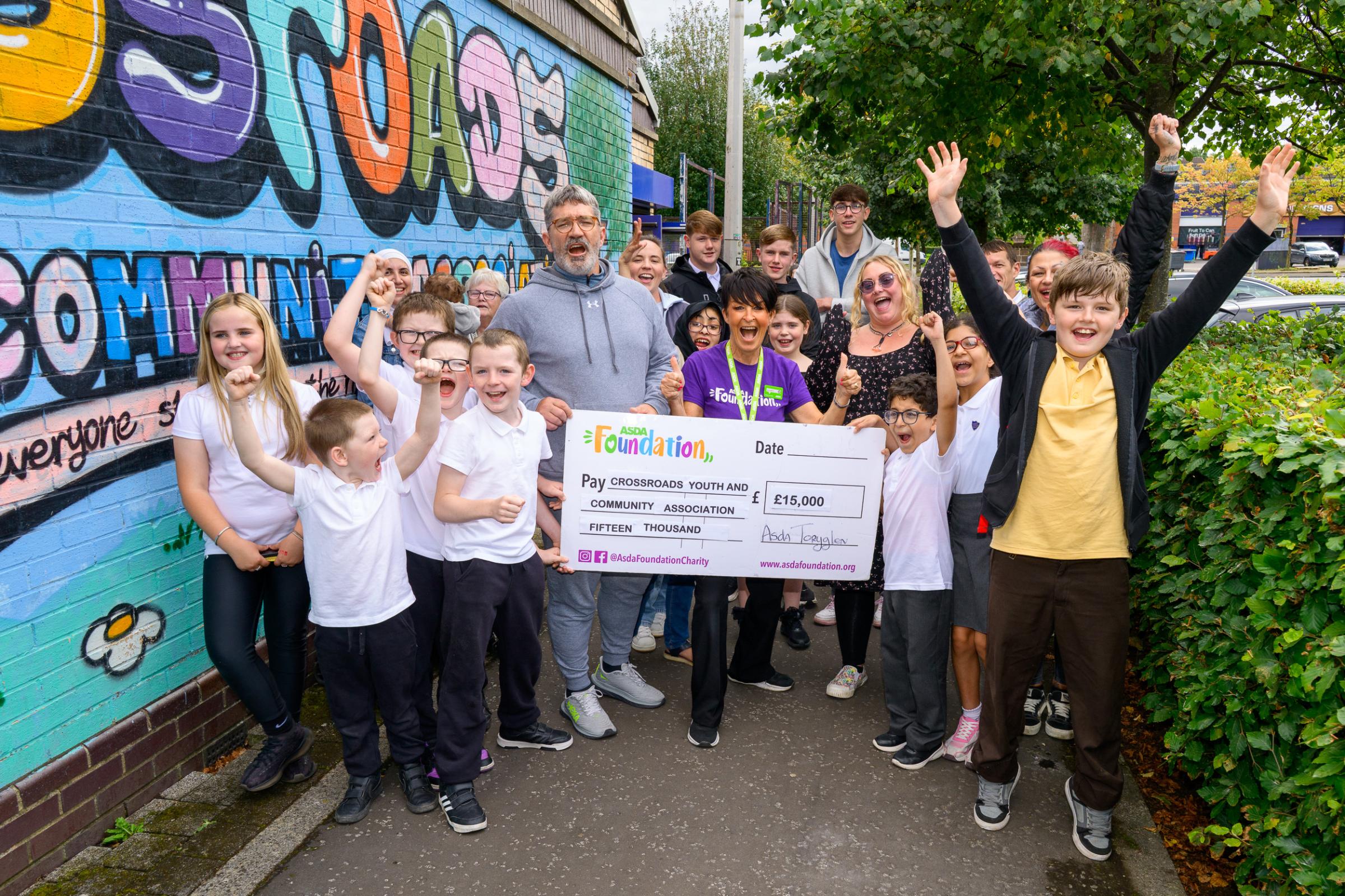 Social sharing card for £15,000 Asda grant to improve Glasgow community centre