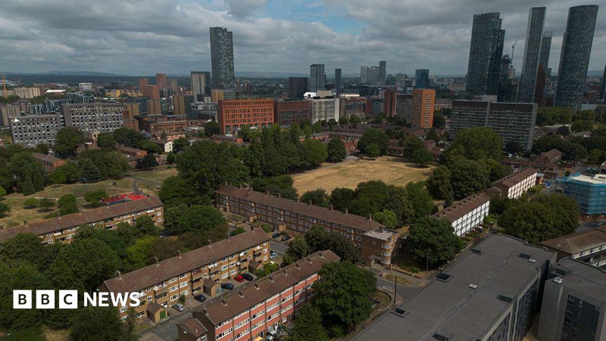 Social sharing card for £1bn government housing boost for North West