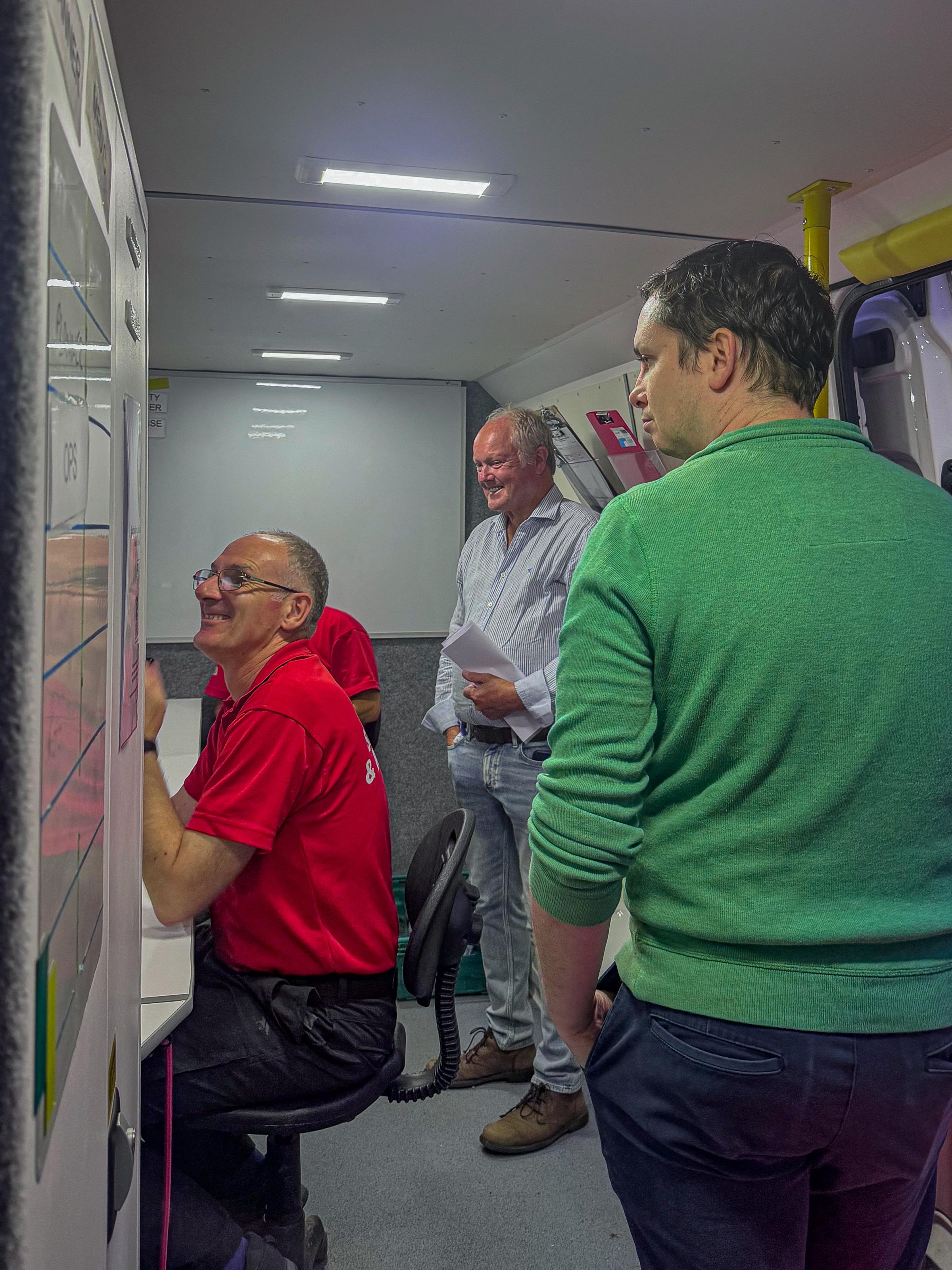 Social sharing card for Berkshire Search and Rescue hosts MP for training visit
