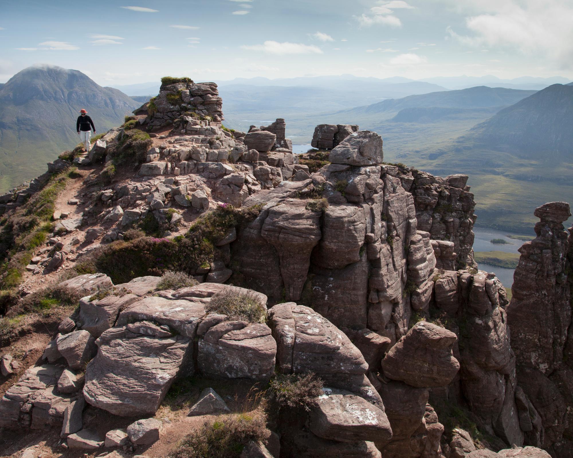 Social sharing card for ‘I came to the Highlands to give something back to the hills’: a volunteering trip in Scotland