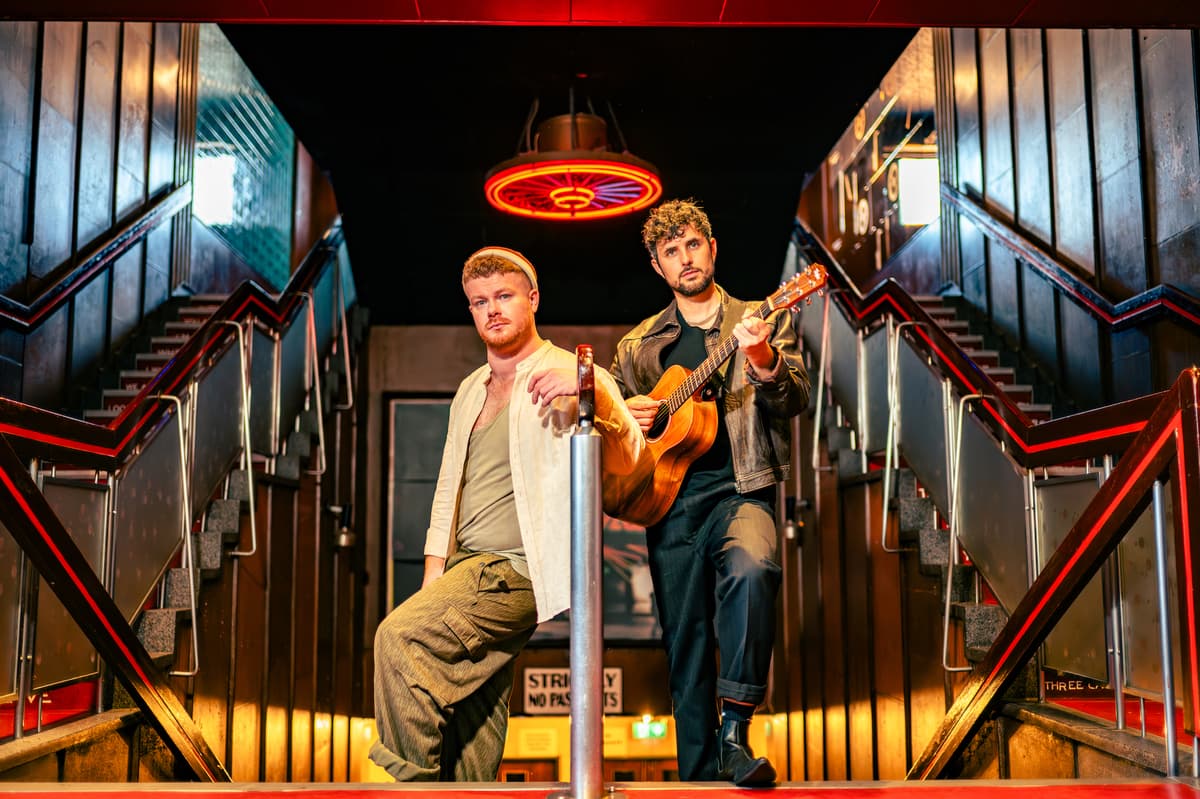 Social sharing card for Signing the times: Deaf artists centre stage at Edinburgh festivals